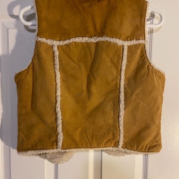 vest - Picture 2 of 5